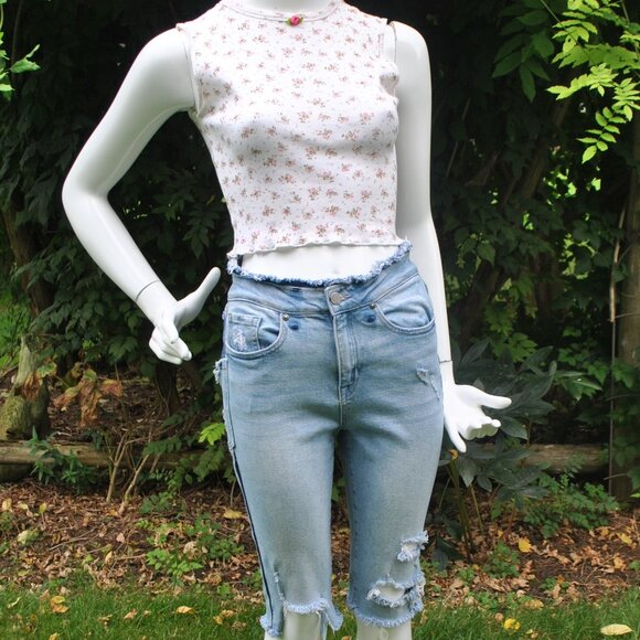 Reworked Denim Shorts - Picture 4 of 4